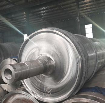 Forming roll for papers making